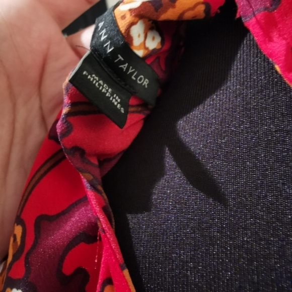 2/30 ANN TAYLOR Floral Mock Neck Lantern Sleeve Blouse - Picture 9 of 11